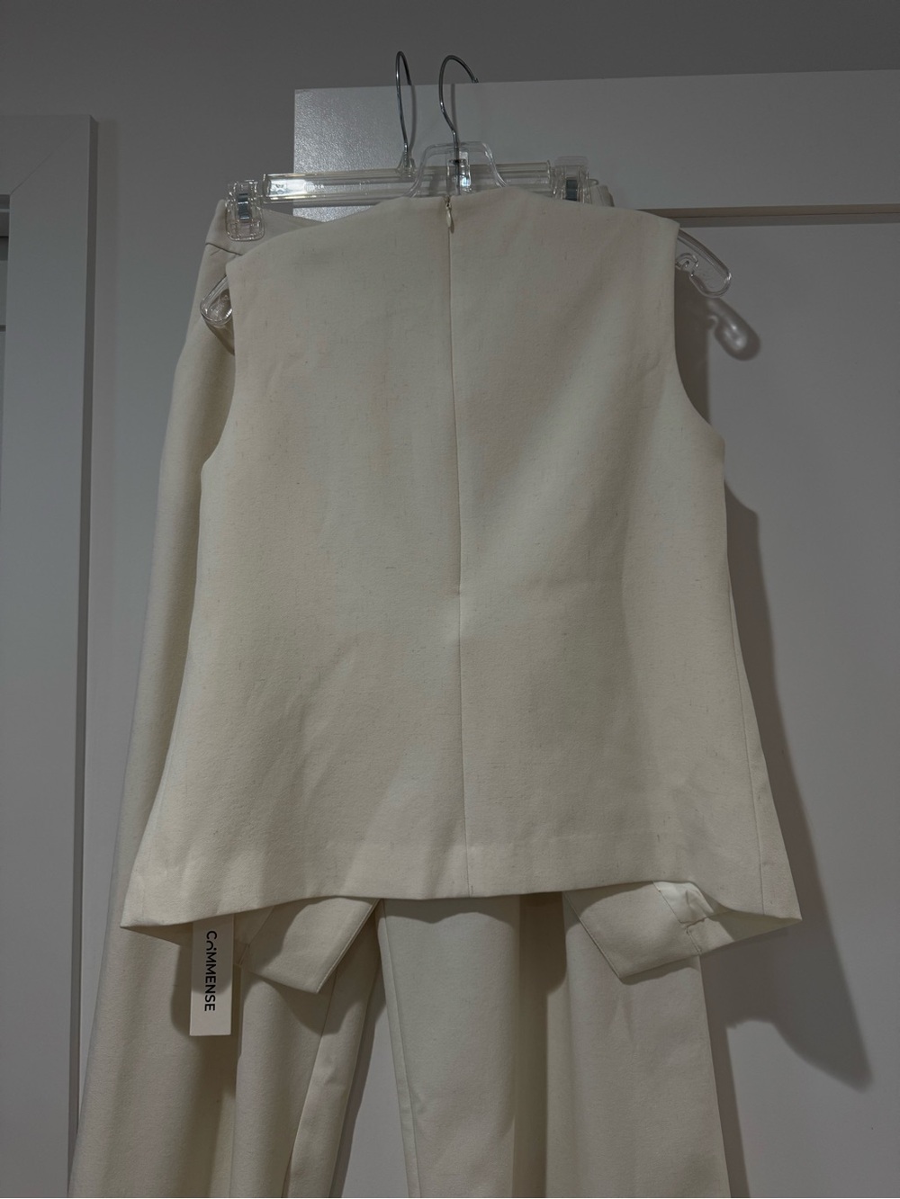 Commense Cream Sleeveless Belted Top & Pleated Wide-Leg Pants Set - Picture 8 of 12